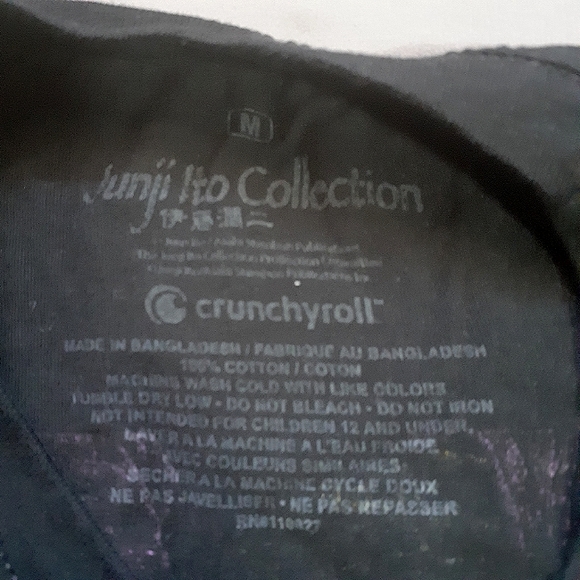 Junji Ito Graphic Tee - Picture 5 of 5